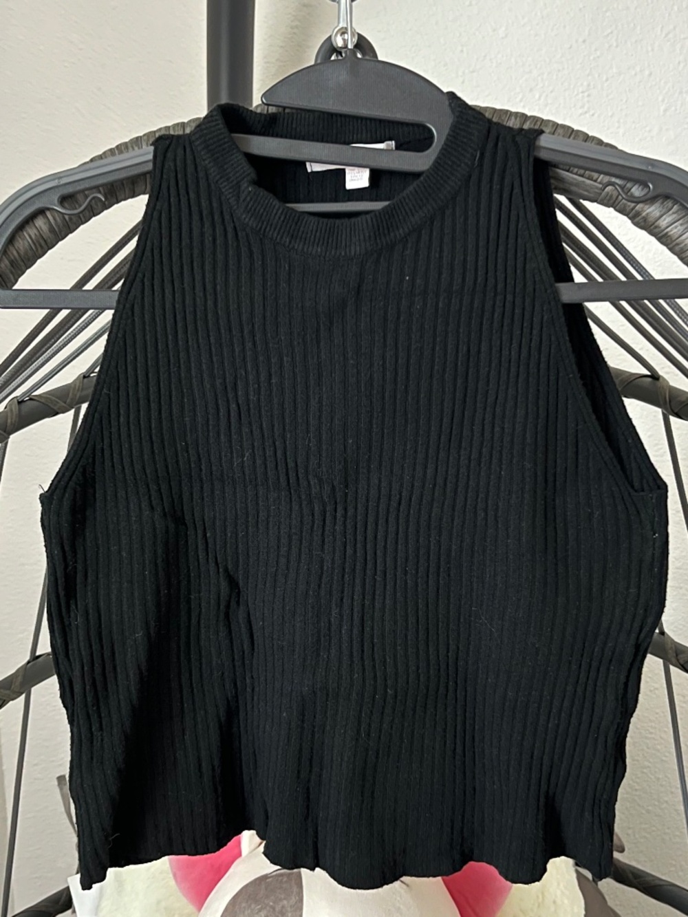 DON'T ASK WHY Black Ribbed Knit Crop Tank